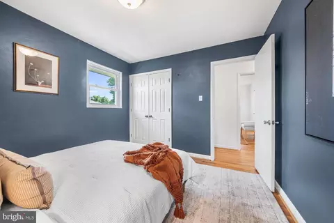 Bedroom - 2305 Peggy Ln, Silver Spring, MD 20910 photo 6 of 8