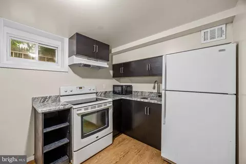 Kitchen - 4411 Bennion Rd, Silver Spring, MD 20906 photo 7 of 9