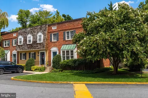 6701 Kenwood Forest Ln #51, Chevy Chase, MD 20815