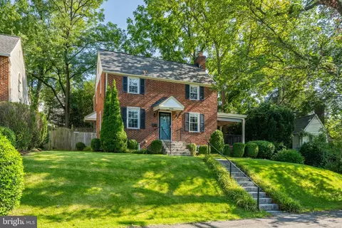 4406 Jones Bridge Rd, Bethesda, MD 20814