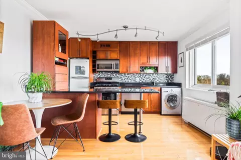 7333 New Hampshire Ave #1108 S, Takoma Park, MD 20912