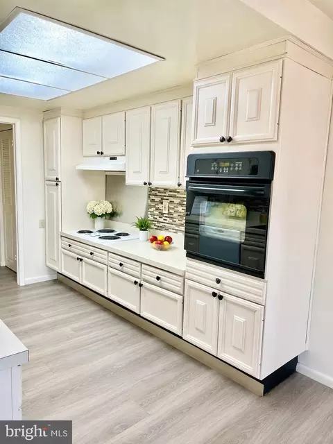 Kitchen - 3386 Chiswick #50-1A, Silver Spring, MD 20906 photo 2 of 2