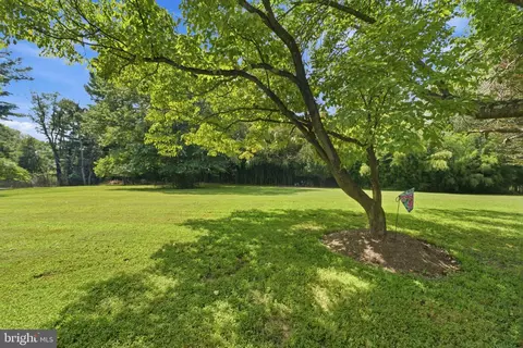 Exterior - 13812 Mills Ave, Silver Spring, MD 20904 photo 8 of 9
