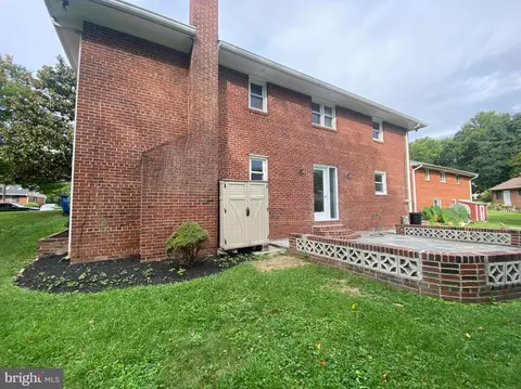 Exterior - 2209 Mark Ct, Silver Spring, MD 20910 photo 2 of 2