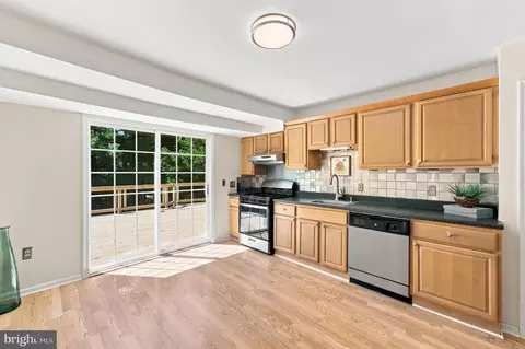 Kitchen - 2400 E Gate Dr, Silver Spring, MD 20906 photo 3 of 4