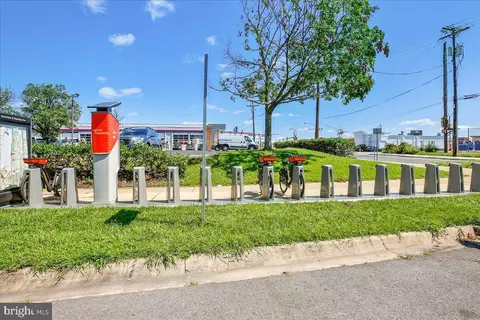 Exterior - 11516 Clairmont View Ter, Silver Spring, MD 20902 photo 4 of 5