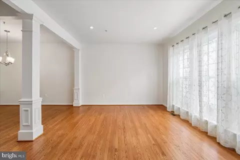 Living - 11516 Clairmont View Ter, Silver Spring, MD 20902 photo 3 of 4