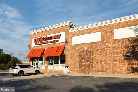 Exterior - 17434 Hughes Rd, Poolesville, MD 20837 photo 6 of 11