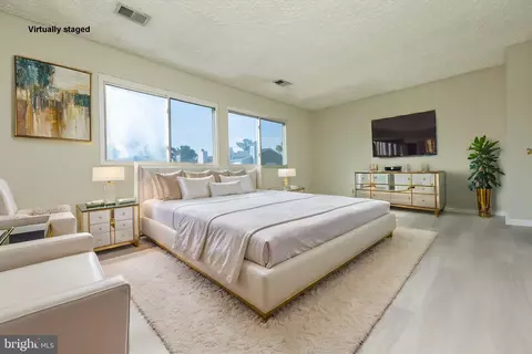 Bedroom - 17434 Hughes Rd, Poolesville, MD 20837 photo 1 of 5