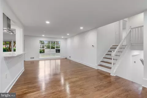 Living - 1402 Mullins St, Silver Spring, MD 20904 photo 2 of 9