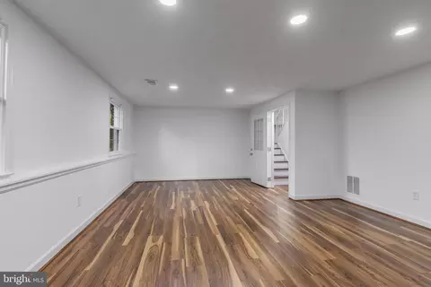 Living - 1402 Mullins St, Silver Spring, MD 20904 photo 7 of 9