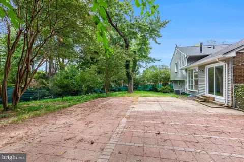 Exterior - 1402 Mullins St, Silver Spring, MD 20904 photo 7 of 8