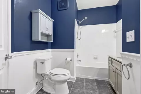 Bath - 3825 Doc Berlin Dr #22, Silver Spring, MD 20906 photo 2 of 3