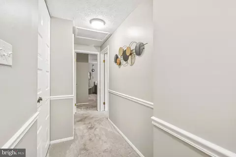Entry Way - 1341 Crockett Ln, Silver Spring, MD 20904 photo 2 of 3