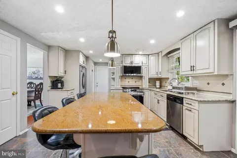 Kitchen - 1341 Crockett Ln, Silver Spring, MD 20904 photo 3 of 4