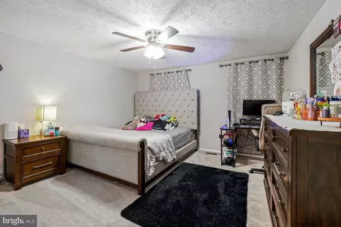 Bedroom - 1341 Crockett Ln, Silver Spring, MD 20904 photo 3 of 4