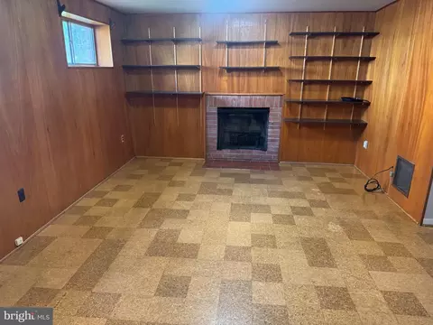 Living - 900 Lamberton Dr, Silver Spring, MD 20902 photo 4 of 4