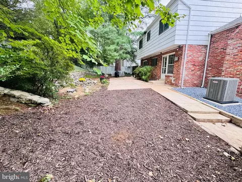 Exterior - 900 Lamberton Dr, Silver Spring, MD 20902 photo 3 of 5