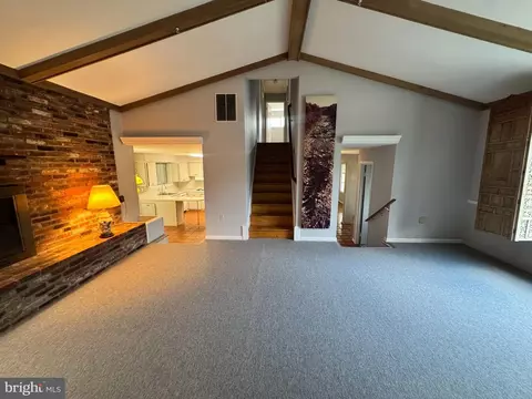Living - 900 Lamberton Dr, Silver Spring, MD 20902 photo 1 of 4