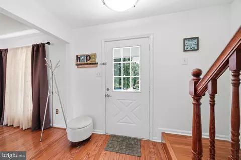 Entry Way - 17516 Longview Ln, Olney, MD 20832 photo 1 of 2