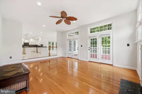 Living - 4509 Random Ridge Cir, Olney, MD 20832 photo 5 of 8