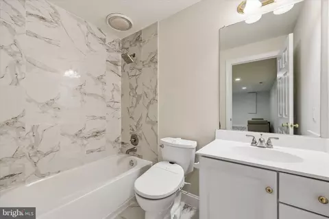 Bath - 4509 Random Ridge Cir, Olney, MD 20832 photo 8 of 8