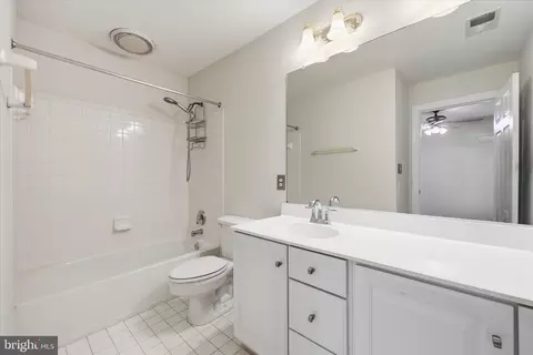Bath - 4509 Random Ridge Cir, Olney, MD 20832 photo 7 of 8