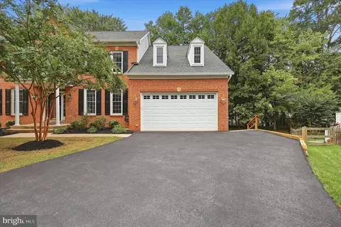 Exterior - 4509 Random Ridge Cir, Olney, MD 20832 photo 11 of 12