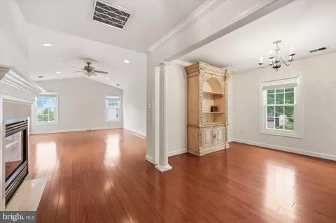 Living - 4509 Random Ridge Cir, Olney, MD 20832 photo 6 of 8