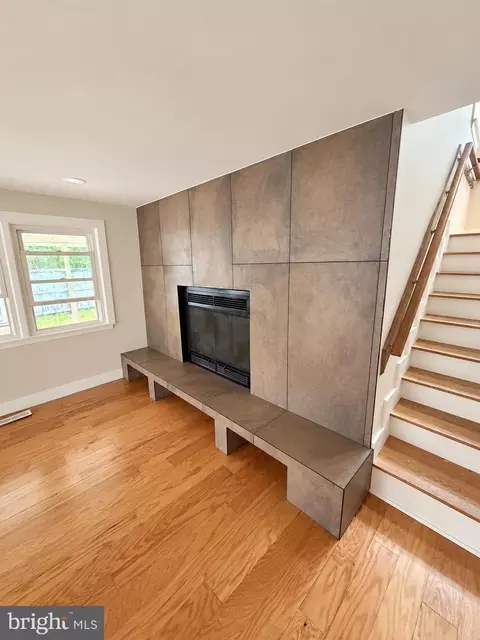 Living - 1440 Smith Village Rd, Silver Spring, MD 20904 photo 3 of 4