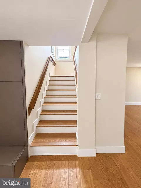 Entry Way - 1440 Smith Village Rd, Silver Spring, MD 20904 photo 2 of 7
