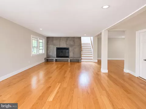 Living - 1440 Smith Village Rd, Silver Spring, MD 20904 photo 4 of 4