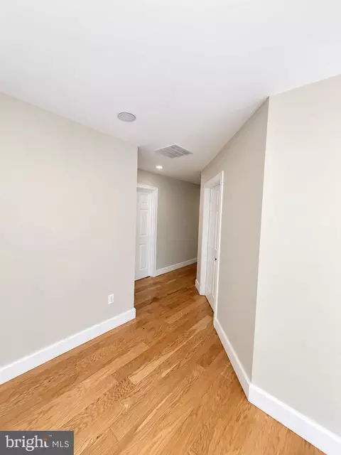 Entry Way - 1440 Smith Village Rd, Silver Spring, MD 20904 photo 5 of 7