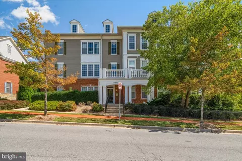 12901 Clarks Xing #103, Clarksburg, MD 20871