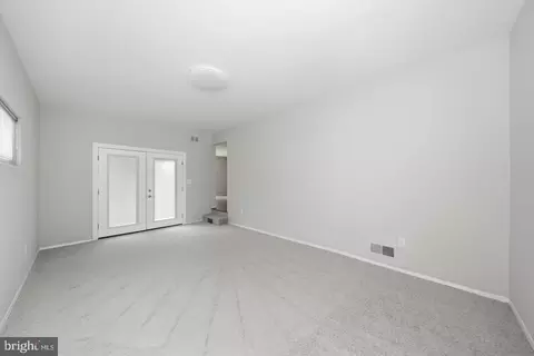 Living - 14317 Sturtevant Rd, Silver Spring, MD 20905 photo 6 of 8