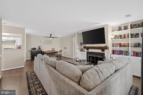 20665 Shadyside Way #8-122, Germantown, MD 20874