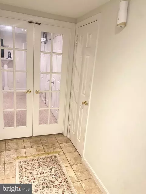 Entry Way - 2230 Wimbledon Cir, Silver Spring, MD 20906 photo 5 of 5