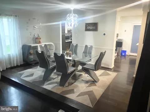 Dining - 2230 Wimbledon Cir, Silver Spring, MD 20906 photo 3 of 4