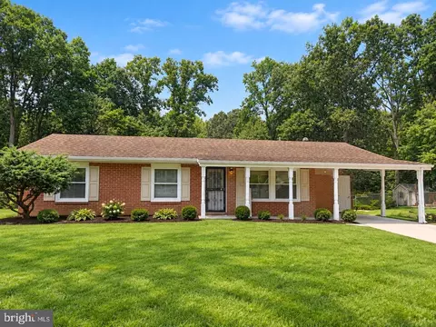 504 Dean Dr, Rockville, MD 20851