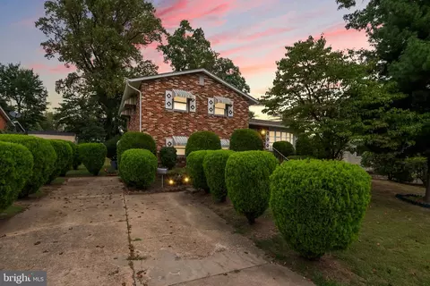 420 Burnt Mills Ave, Silver Spring, MD 20901 photo 2
