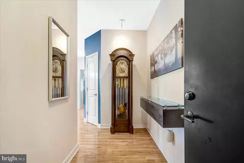 Entry Way - 8005 13th St #106, Silver Spring, MD 20910 photo 2 of 4