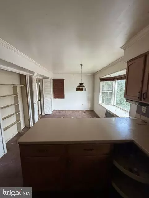 Entry Way - 10869 Lockwood Dr, Silver Spring, MD 20901 photo 5 of 16