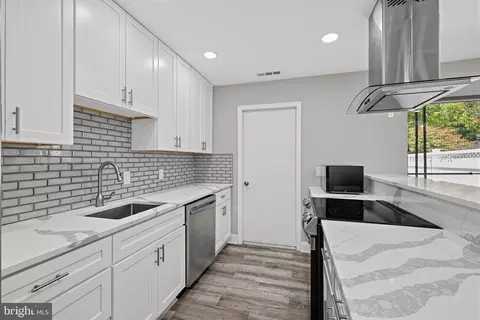 Kitchen - 3702 Liverpool Pl #38B, Silver Spring, MD 20906 photo 2 of 2