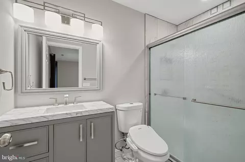Bath - 3702 Liverpool Pl #38B, Silver Spring, MD 20906 photo 1 of 2