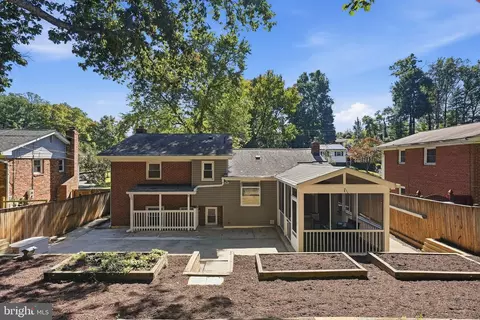 Exterior - 838 Loxford Ter, Silver Spring, MD 20901 photo 5 of 9