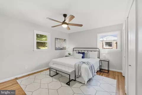 Bedroom - 838 Loxford Ter, Silver Spring, MD 20901 photo 1 of 6