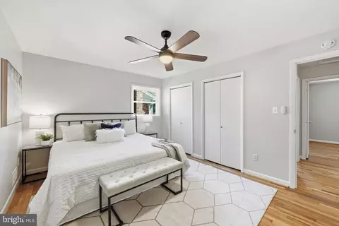 Bedroom - 838 Loxford Ter, Silver Spring, MD 20901 photo 2 of 6