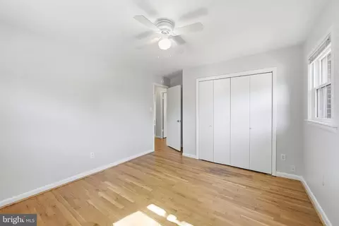 Bedroom - 838 Loxford Ter, Silver Spring, MD 20901 photo 5 of 6