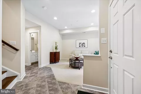 Entry Way - 421 Hydrangea Pl, Gaithersburg, MD 20878 photo 3 of 3