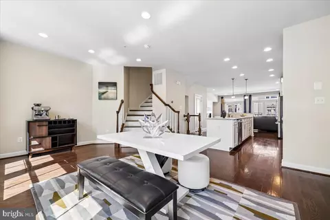 Entry Way - 421 Hydrangea Pl, Gaithersburg, MD 20878 photo 1 of 3